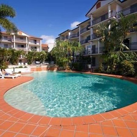 Blue Water Bay Villas Gold Coast Exterior photo